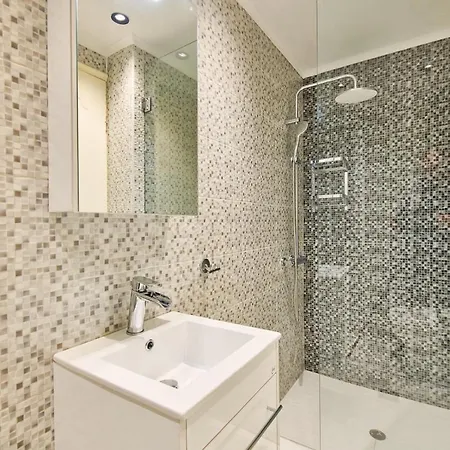 Aeon 10-person Luxurious House * Лаганас