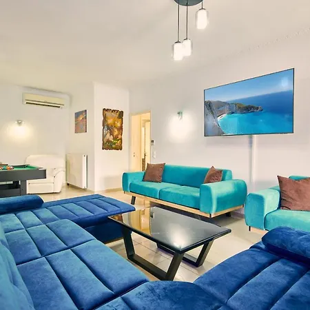 Aeon 10-person Luxurious House Лаганас